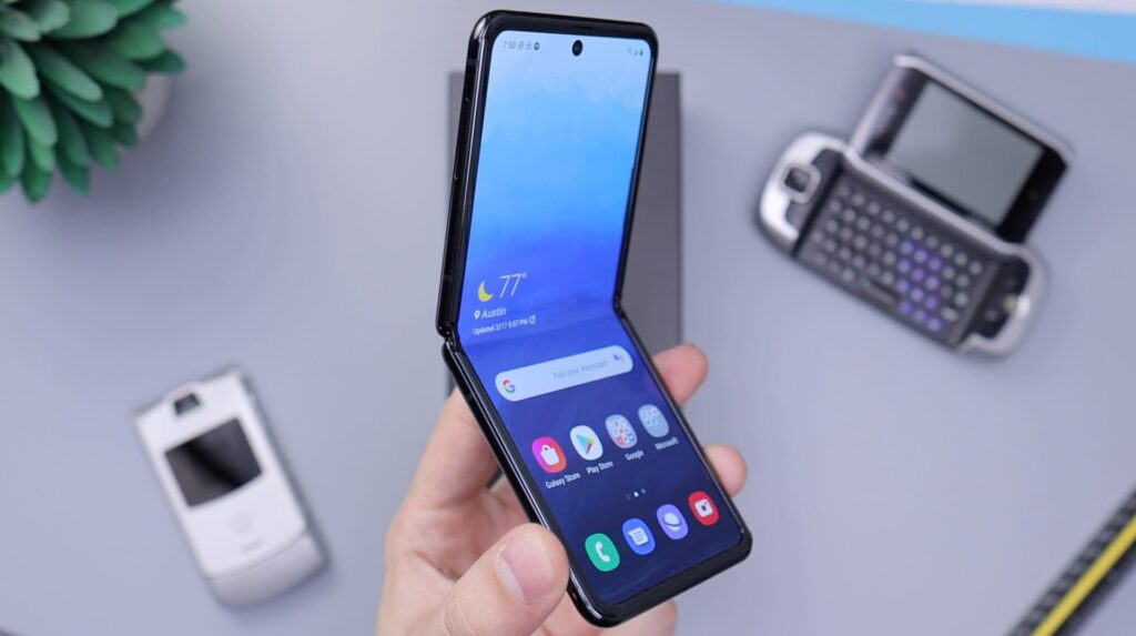 Foldable Smart Phone