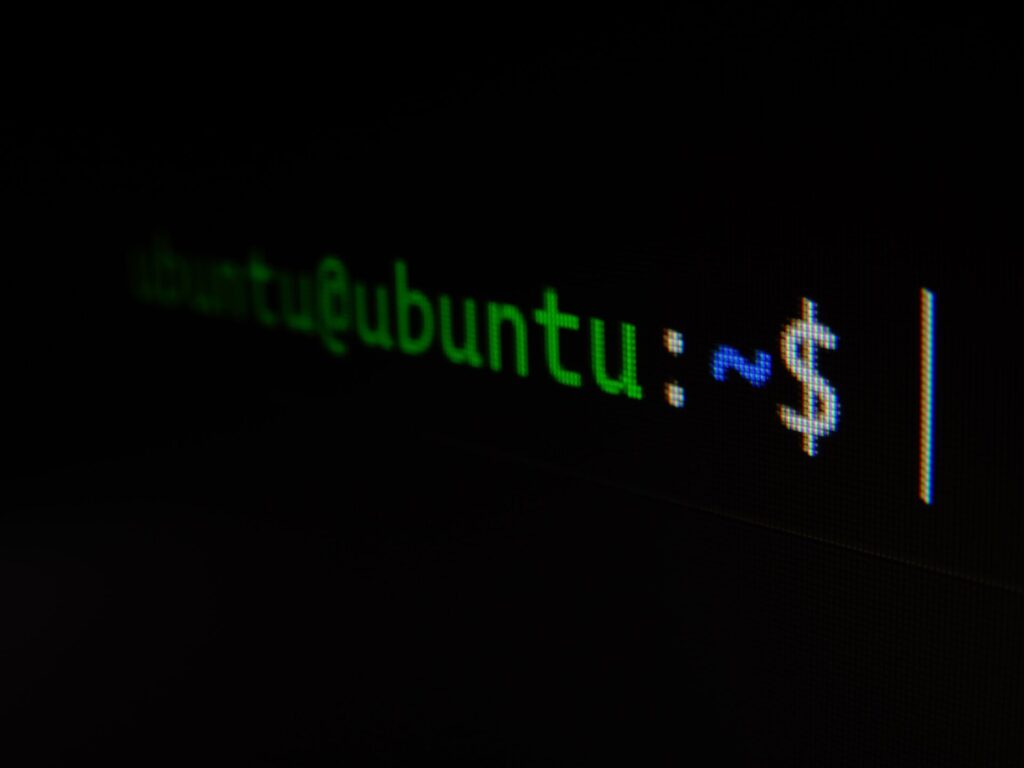 How to Choose Between MacOS, Windows, and Linux
