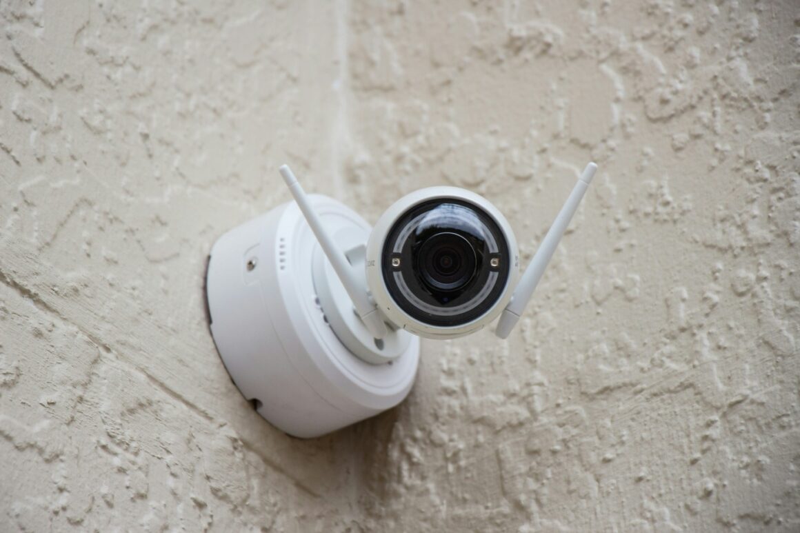 Top 5 Home Security Systems of 2024: A Comprehensive Review and Comparison for Homeowners