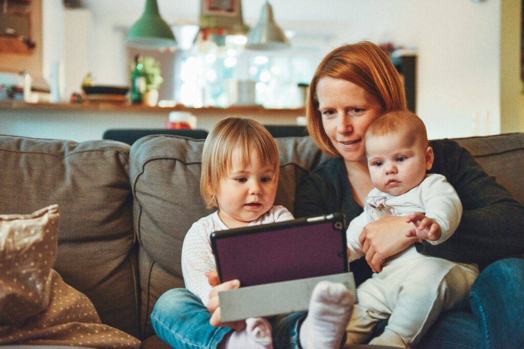 How to Set Up Parental Controls on iPhone and Computers