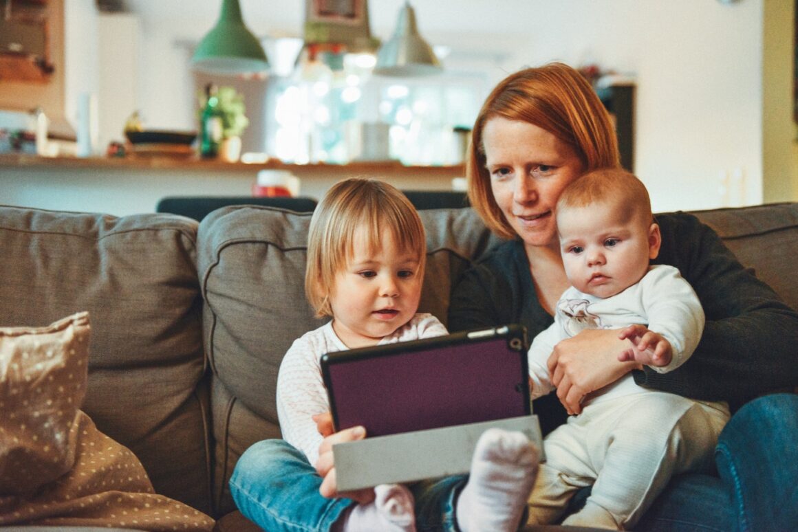 How to Set Up Parental Controls on iPhone and Computers