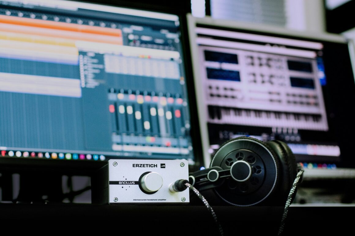 What is Chrome Music Lab and how does it work?