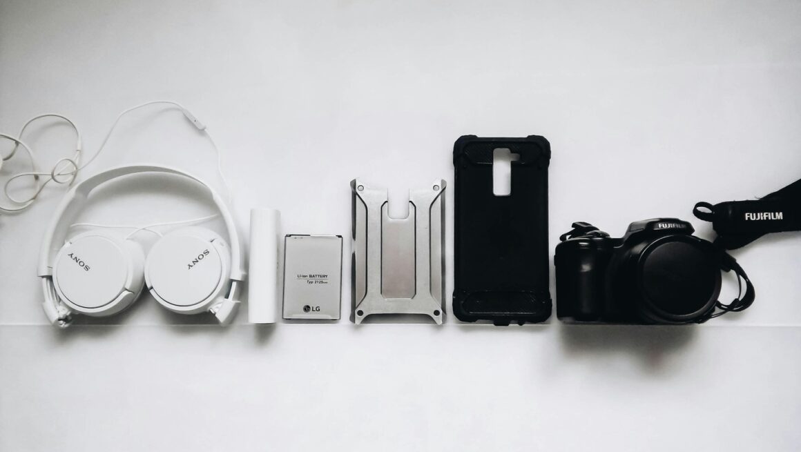 Empowering Your Daily Routine: Top Tech Gadgets Every Woman Should Own